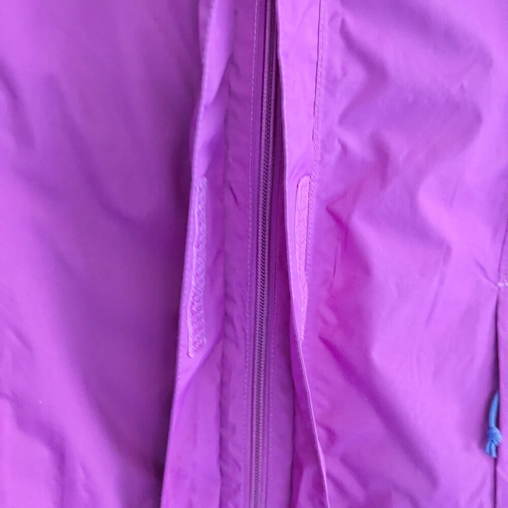 The North Face Breathable Rain Jacket - Size XS - Berry Pink - Picture 3 of 6